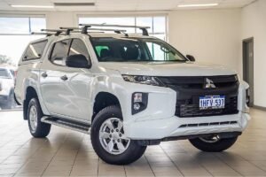 Mitsubishi Triton Car